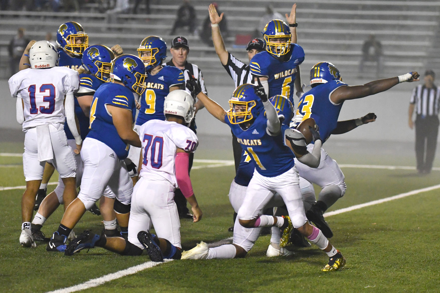 100821-qc-spt-cent-north fball-255